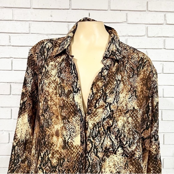 Snakeskin Print Button-Up Blouse - Picture 2 of 5